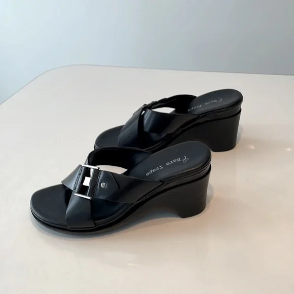 Bare Traps Ladies Wedge sandal, size 7M - Picture 5 of 10